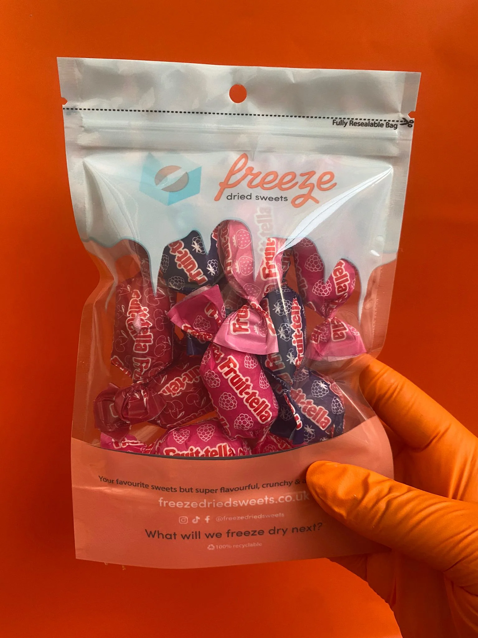 Fruittella Berry & Cherry 10 Pieces - Freeze Dried Sweets - Vegan - Image 3